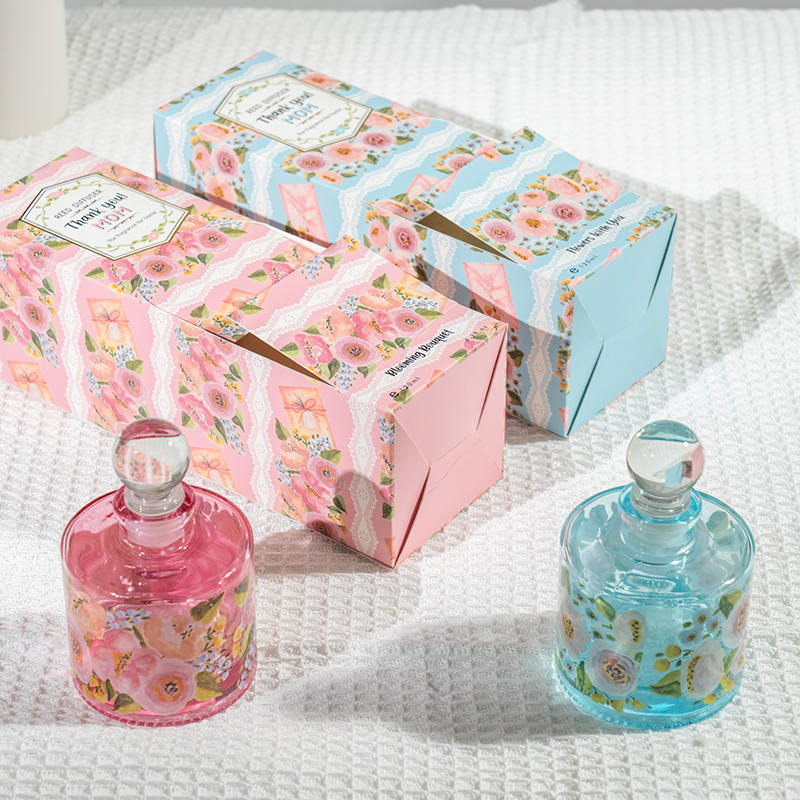 어머니날 우아한 둥근 유리병 리드 디퓨저