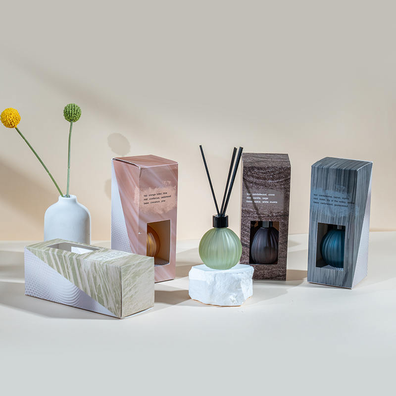 수직 줄무늬가 있는 작은 유리 전구 증발 병 리드 디퓨저 - 가정용 향기 리드 디퓨저 제조업체