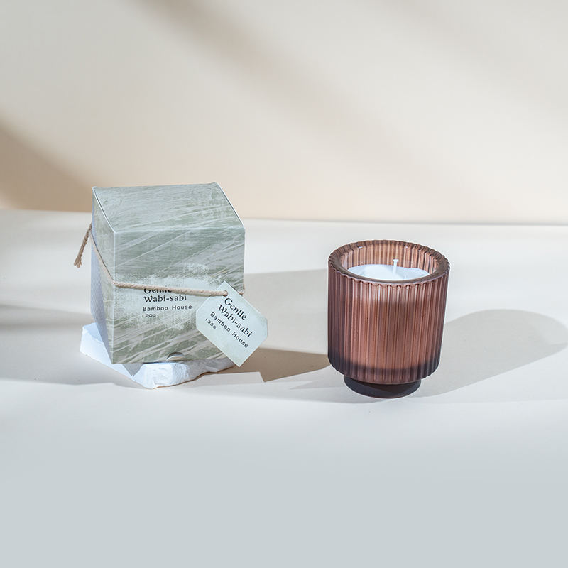 세로 줄무늬 향초가 있는 둥근 유리 캔들컵 - 에코 소이왁스 캔들 판매점