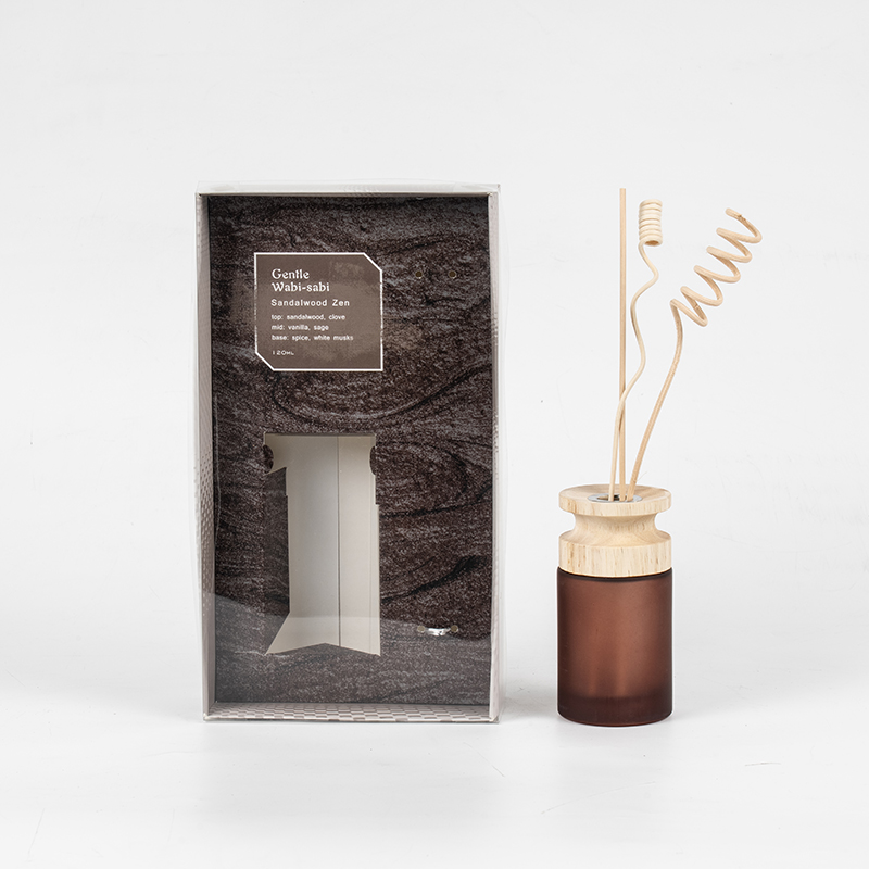 나무 스틱이 포함된 높은 원통형 유리 플라스크 프리미엄 리드 디퓨저 - 아로마 디퓨저 공급업체