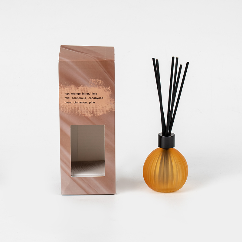 수직 줄무늬가 있는 작은 유리 전구 증발 병 리드 디퓨저 - 가정용 향기 리드 디퓨저 제조업체